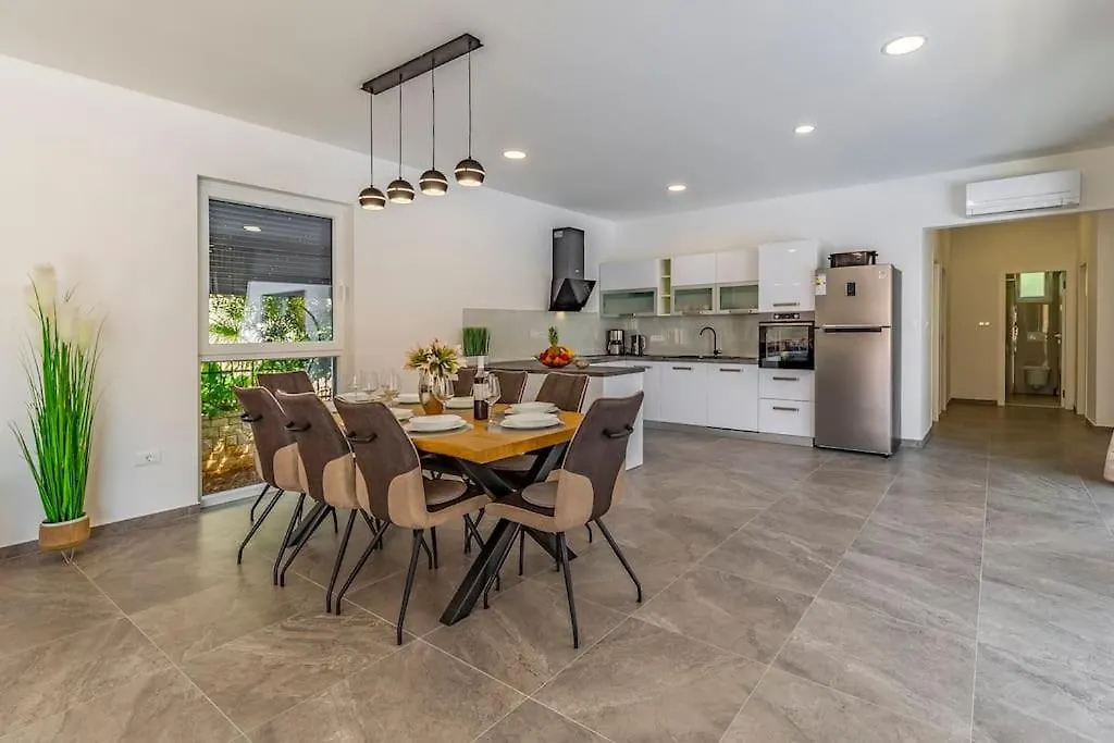 Villa Tamara - 5 Min To Medulin Beach - Istriensonne 0732
